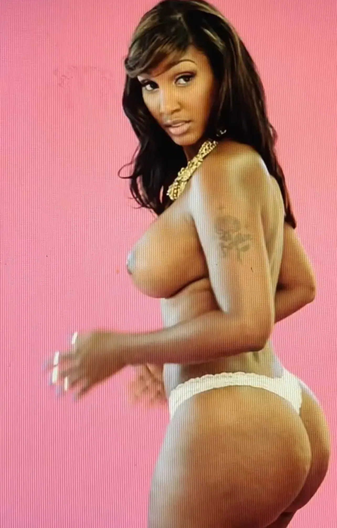 Bernice Burgos camshow