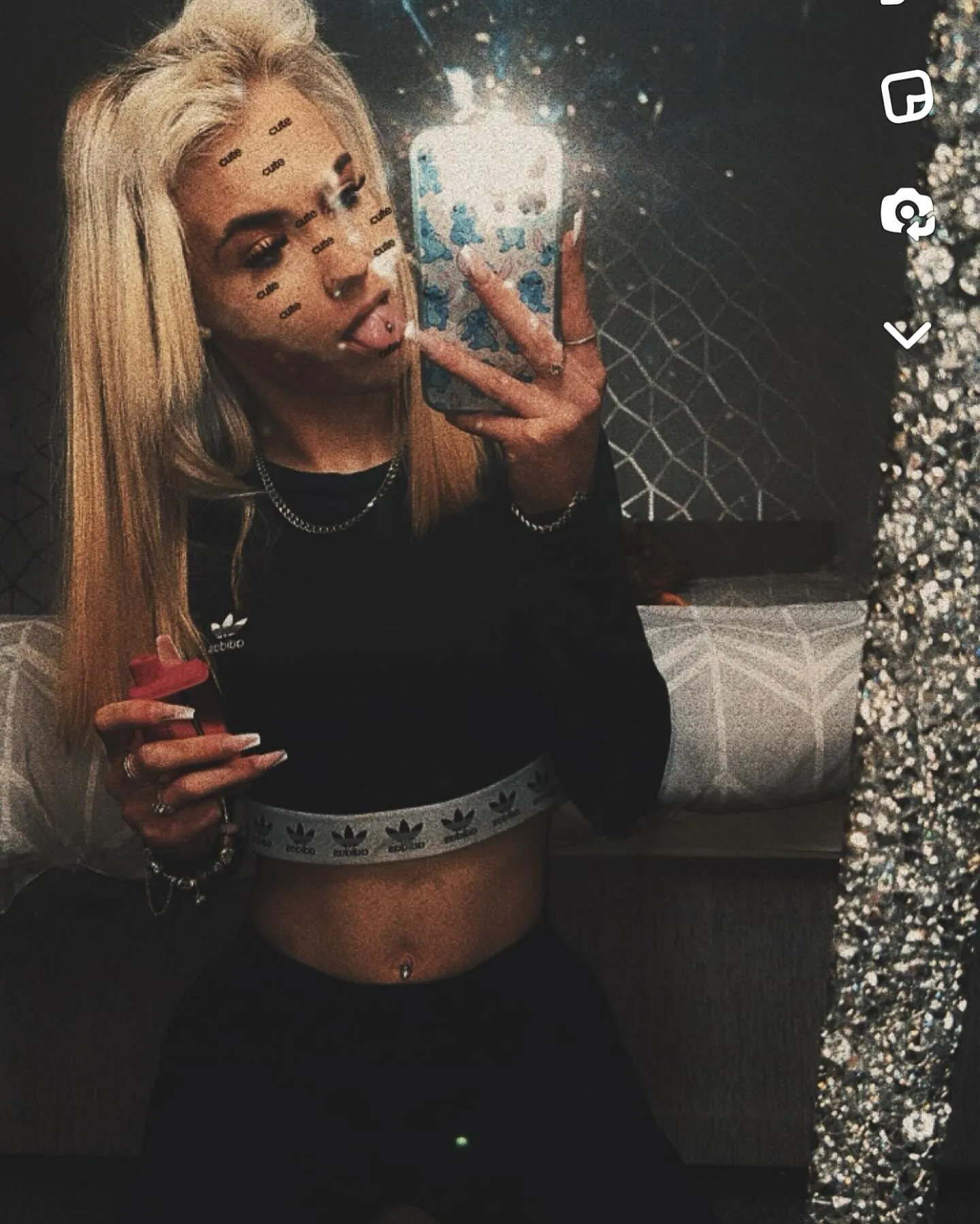 x_official.wanessa_x camshow