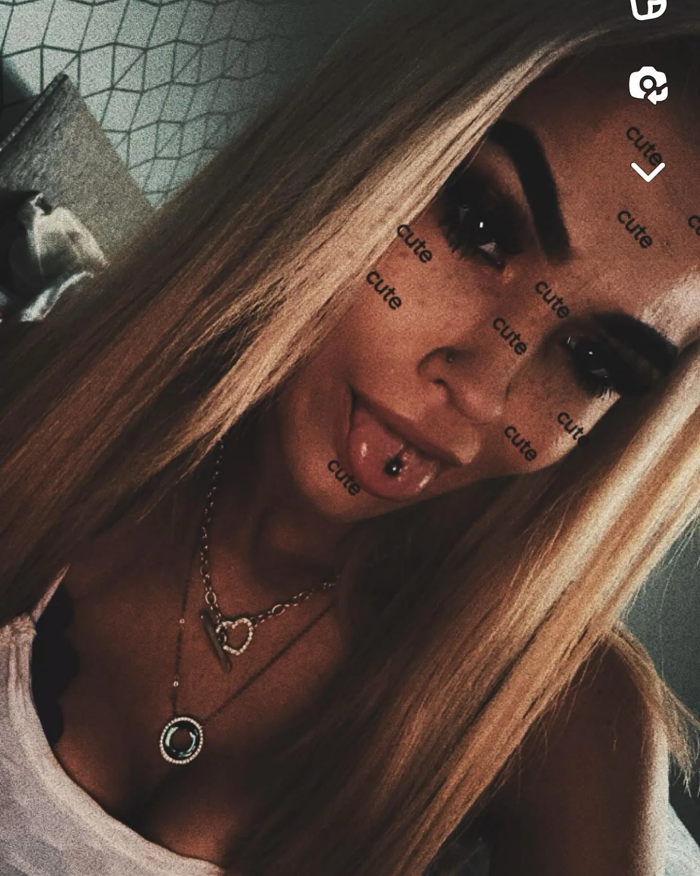 x_official.wanessa_x camshow