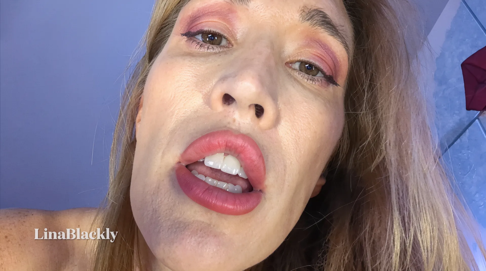 LinaBlackly camshow