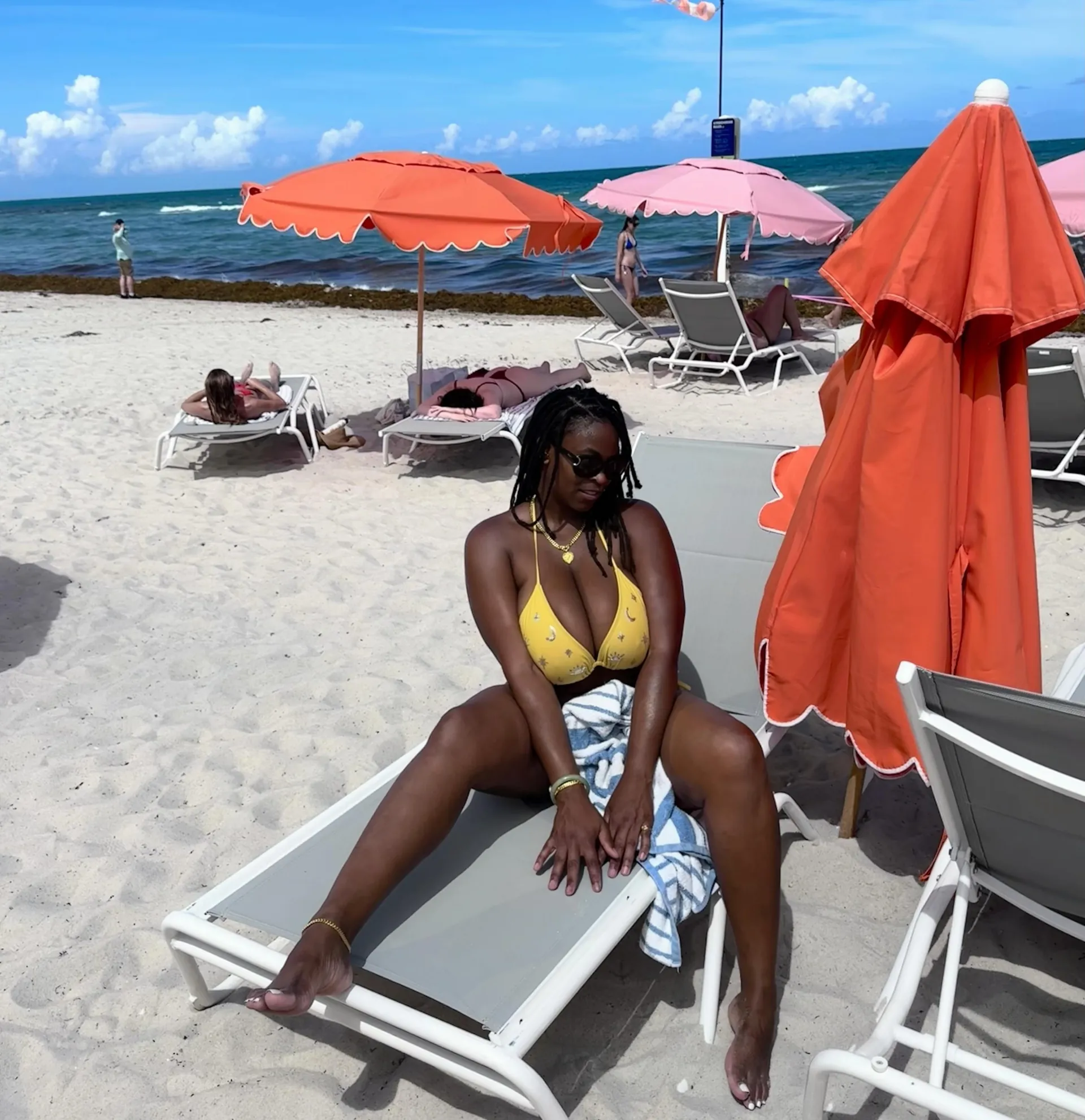 Itsyourgirljg_ camshow
